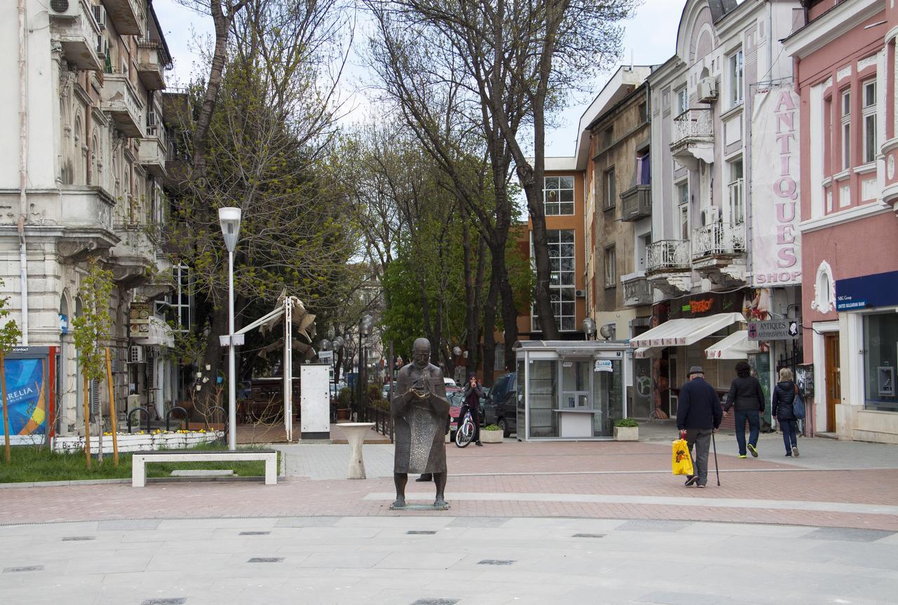 Gagarin House Hostel Varna Luaran gambar