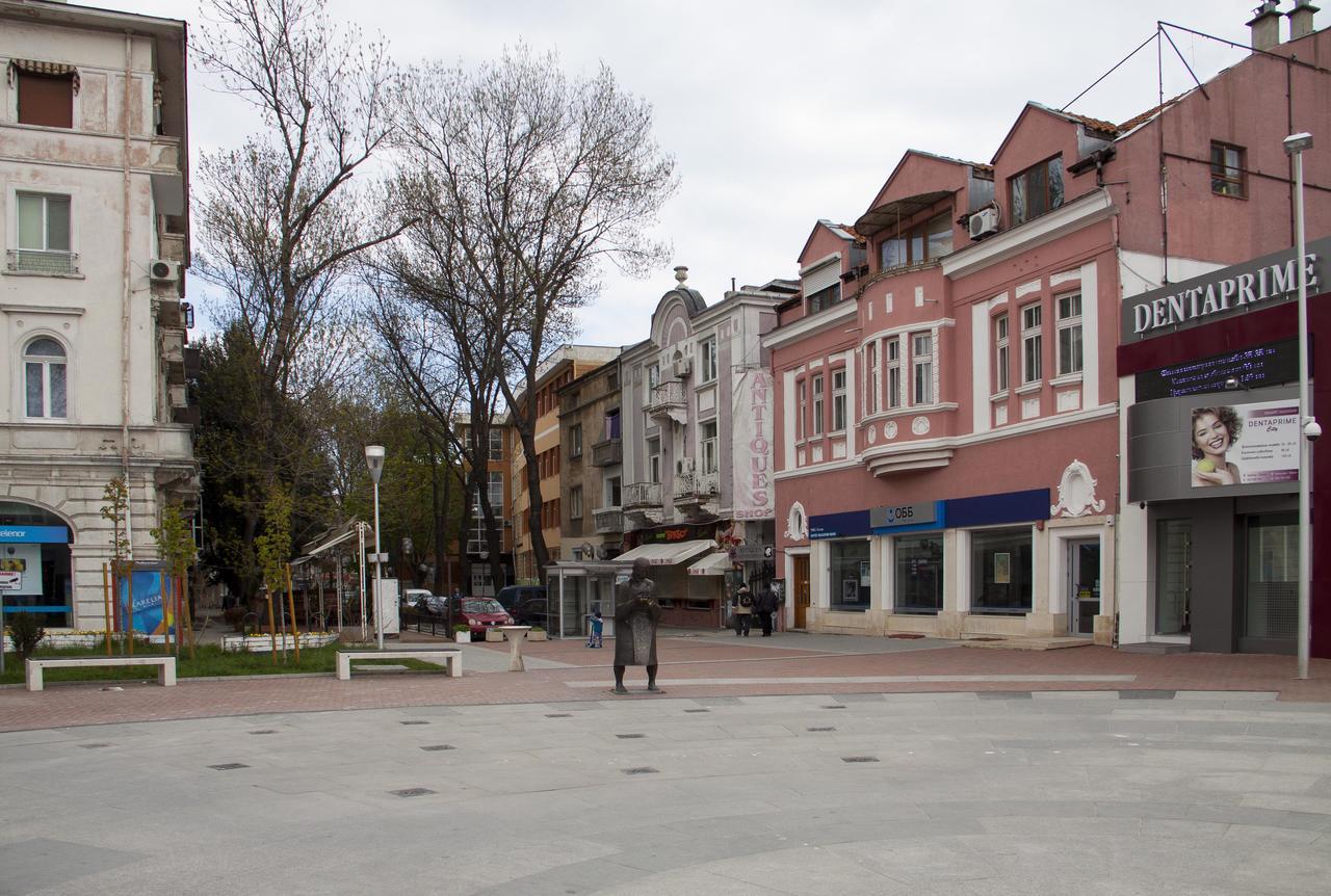 Gagarin House Hostel Varna Luaran gambar